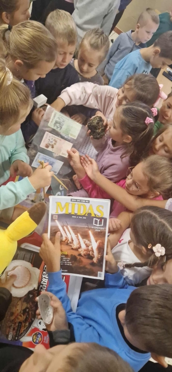 2d2298b2-23b6-4358-b18a-38ac527e972e