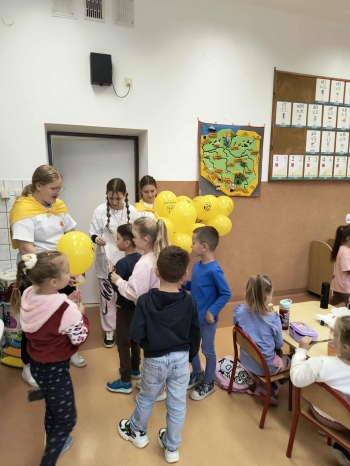 6a1b365a-e05d-4bc7-9f53-81c333a29b7b