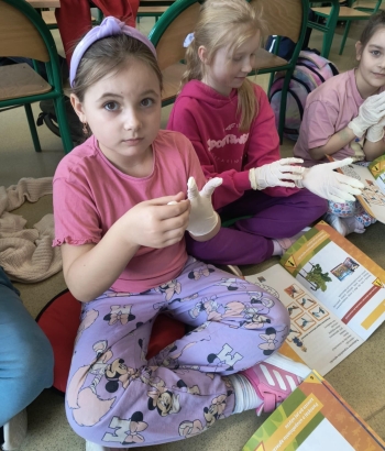 75ec6c66-94cc-4a32-8456-5c55834b19a8 — kopia