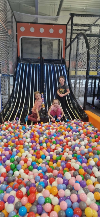 79b5ba10-2db5-4b34-883f-f24628781cfb