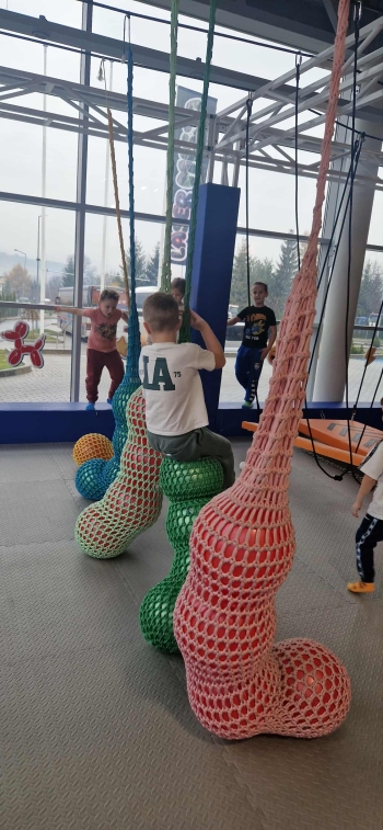 d3a954ad-314e-4ea5-973b-4a5f3e6f960f