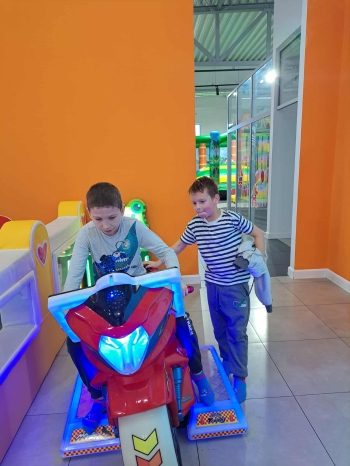 e9cc58fa-5f0d-4d62-b4fe-d4be92bb42d9