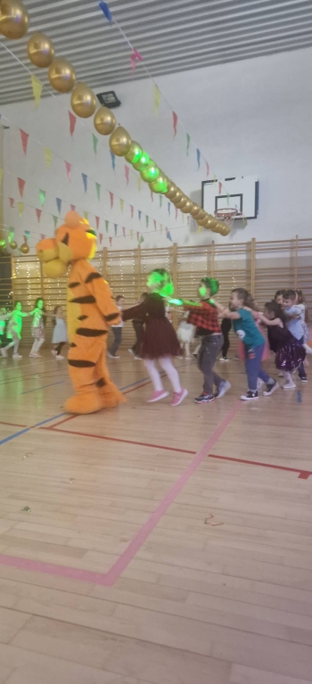 588559098_1348383623749189_4625615558589018610_n