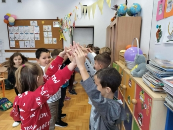 4dca9f77-c683-4300-aa54-0457f85f8c88