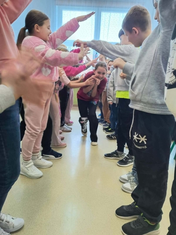 833eab3f-b36d-47ec-a390-4c8d3c3b8ba0