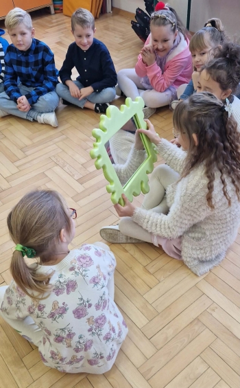 dcfe9b0d-001a-4cf5-a2e2-c0958172b903