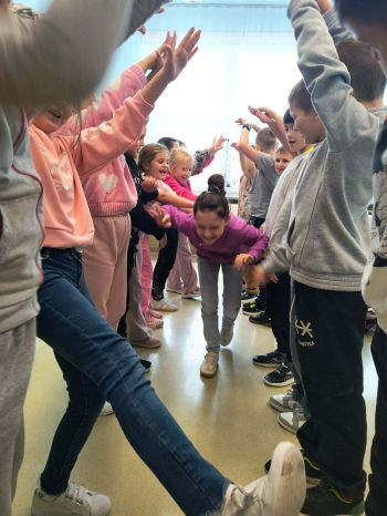 e0f23f12-be21-4cd6-92bb-67b3387ba553