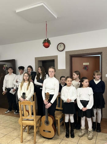 f711eedd-2134-4dd5-b5b5-c4bbaf1fc0dd