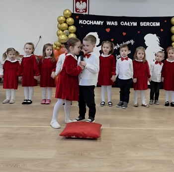 f03b2420-4fe6-4560-b363-d64a64c93640