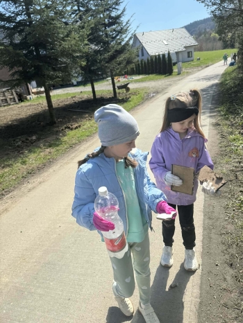 c9faefd6-a4c9-4855-985e-22b47e7a6f0b