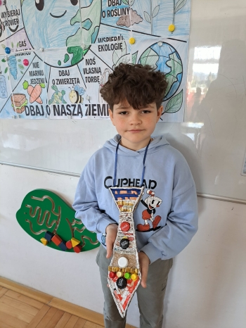 6c6ae837-4563-407b-8a3e-436c280f1470