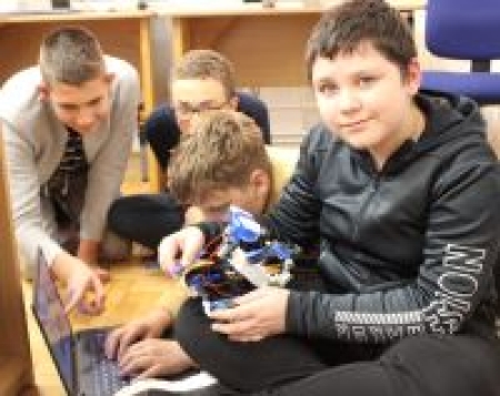  LABORATORIUM ROBOTYKI ROBOMAKER
